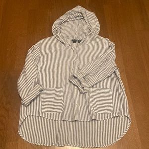 Women’s Tahari Top